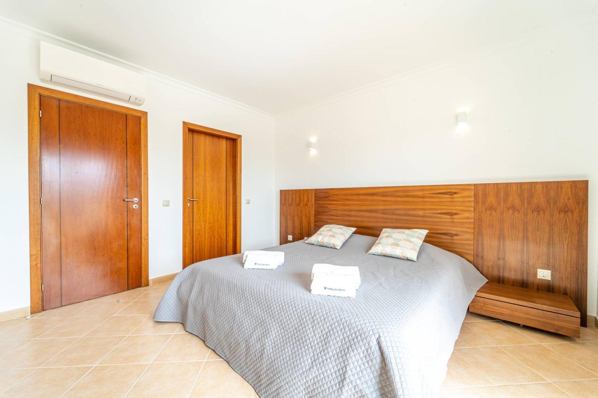 Villa Ribeiro By Hellovacations Albufeira Luaran gambar