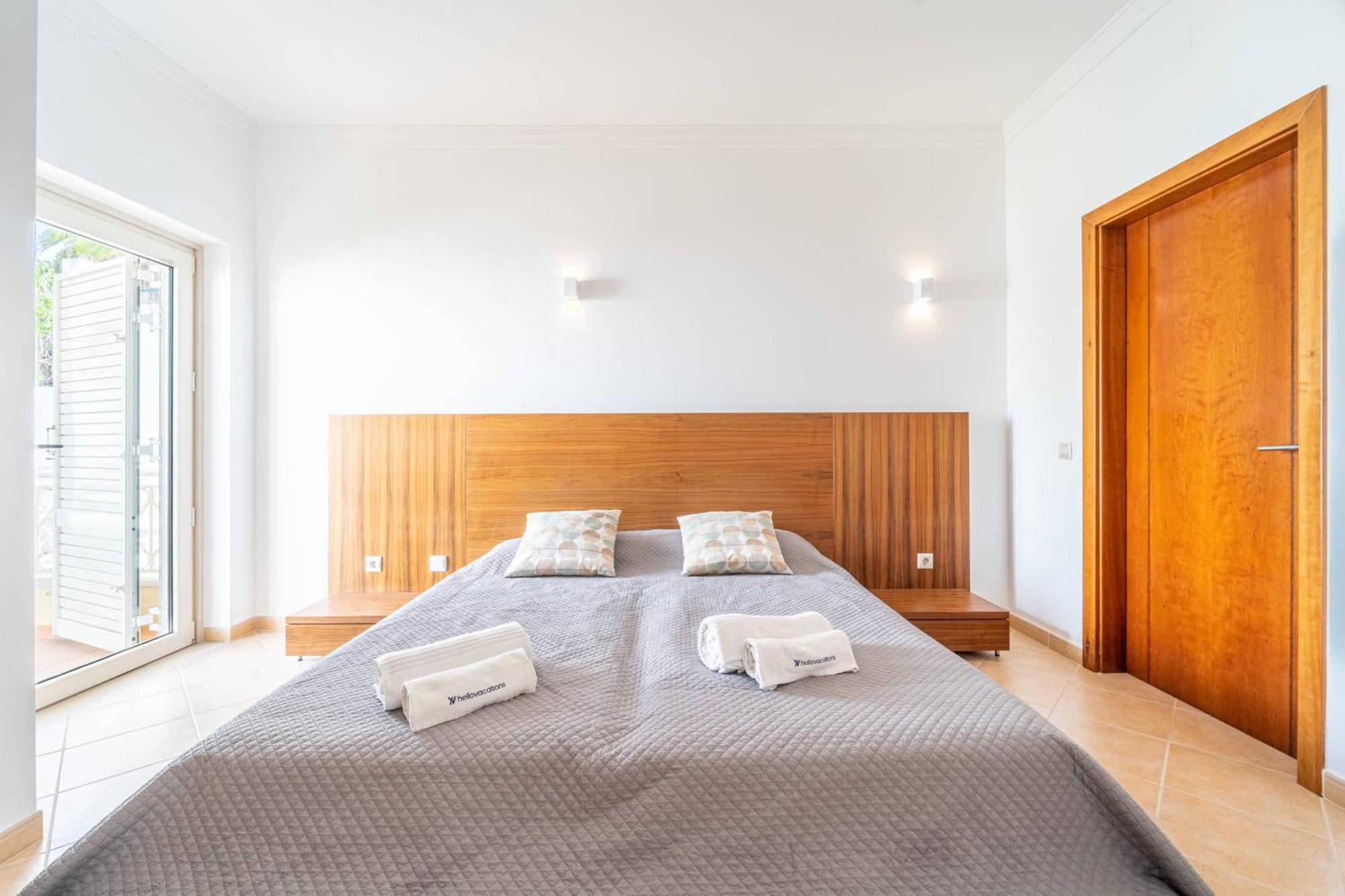 Villa Ribeiro By Hellovacations Albufeira Luaran gambar