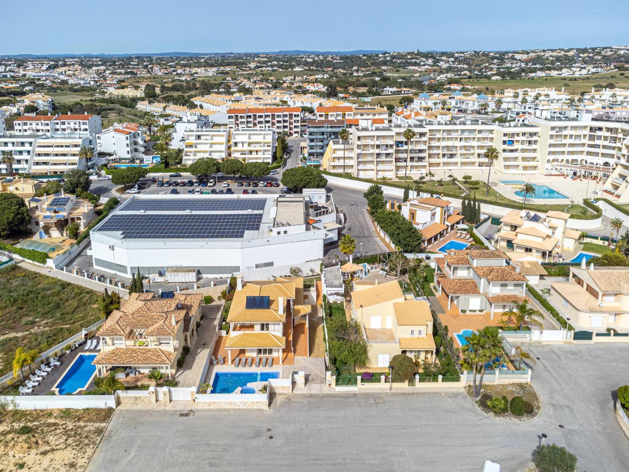 Villa Ribeiro By Hellovacations Albufeira Luaran gambar